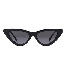 Load image into Gallery viewer, The GWEN Cat-Eye Sunnies in All Black