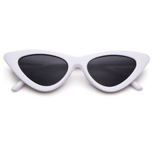 Load image into Gallery viewer, The GWEN Cat-Eye Sunnies in White
