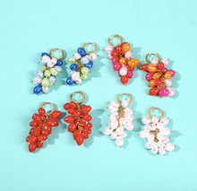 Load image into Gallery viewer, MARINA Pearl Cluster Huggie Drops in White